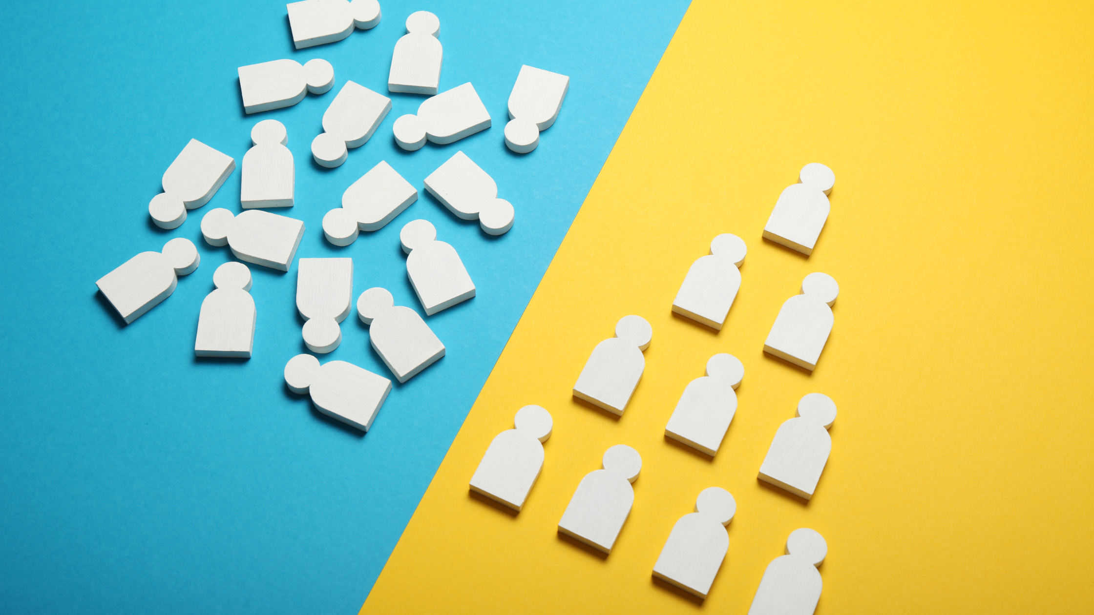 Scattered versus organized teams